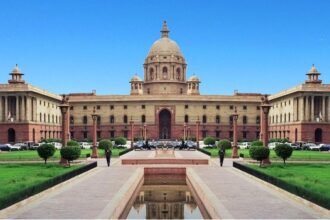 centre-releases-1950-80-crore-advance-funds-to-compensate-flood-affected-people