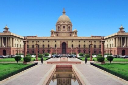 centre-releases-1950-80-crore-advance-funds-to-compensate-flood-affected-people